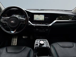 Kia Niro 64 kWh Advance Plus SoV-Däck/Elstol/JBL/Rattvärm/Navi – bild 8