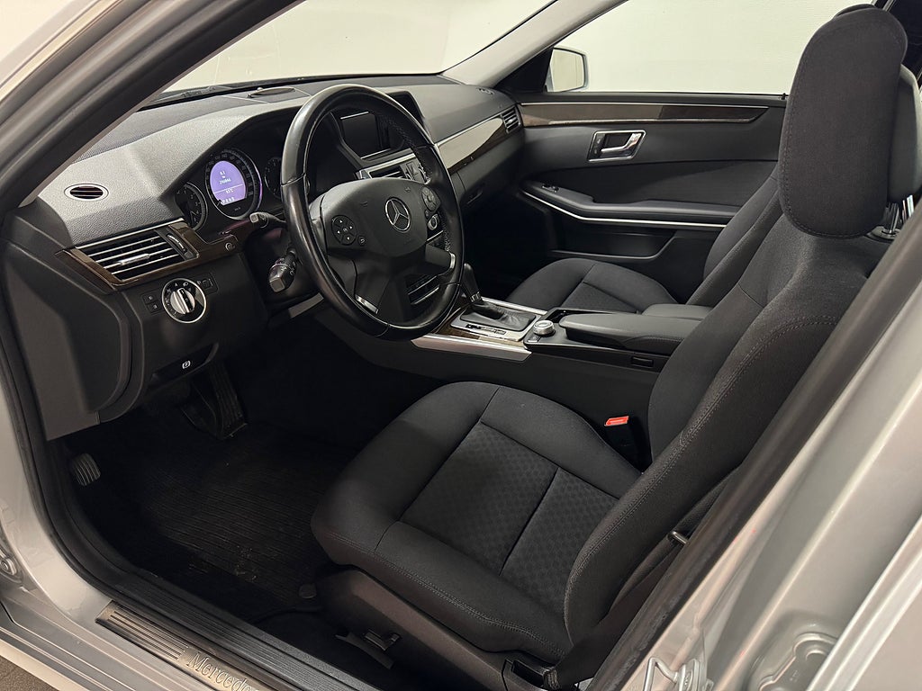 Mercedes-Benz E 2011 - miniatyr 6