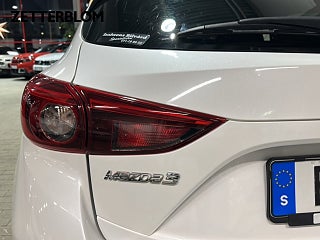 Halvkombi Mazda 3 19 av 21