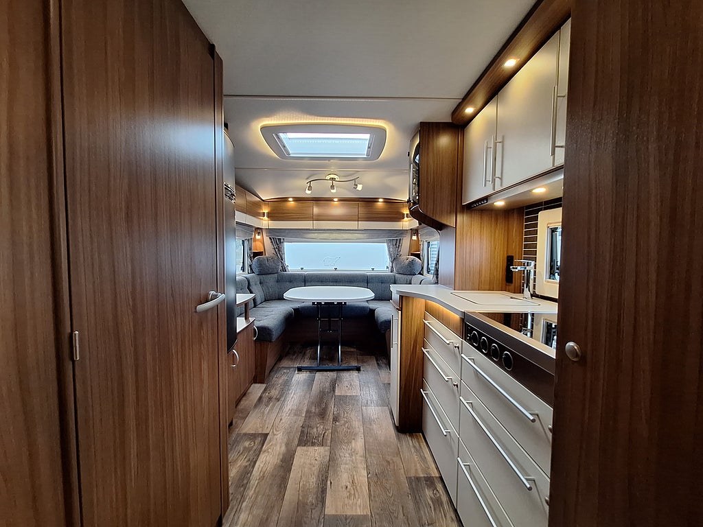 Polar Edition 590 BK 2.5 Barnkammare, Tält -2023