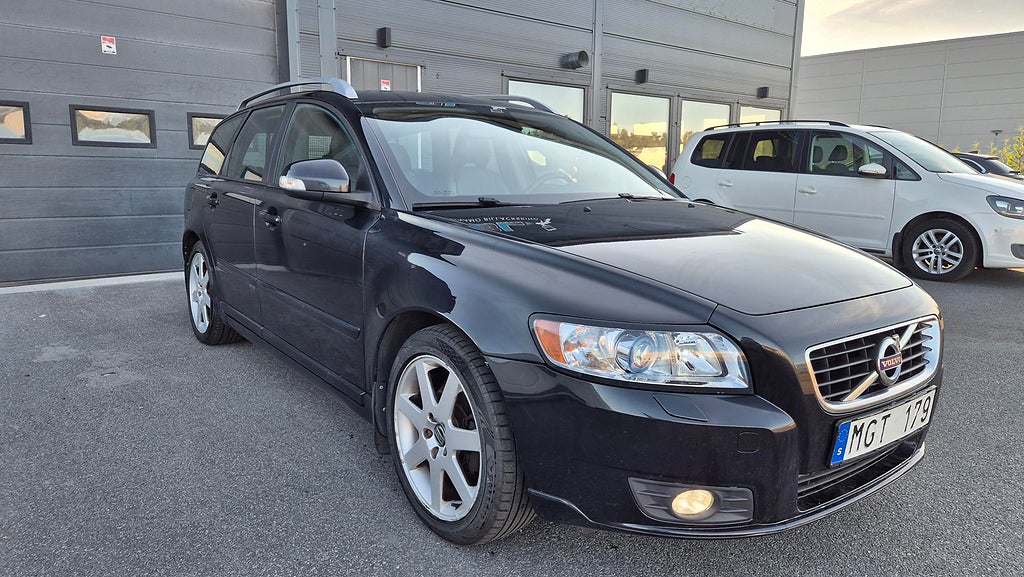 Volvo V50 D2 Momentum EU5 115 HK Nybes/service/k-rem