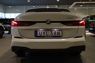 Sedan BMW 218 9 av 27