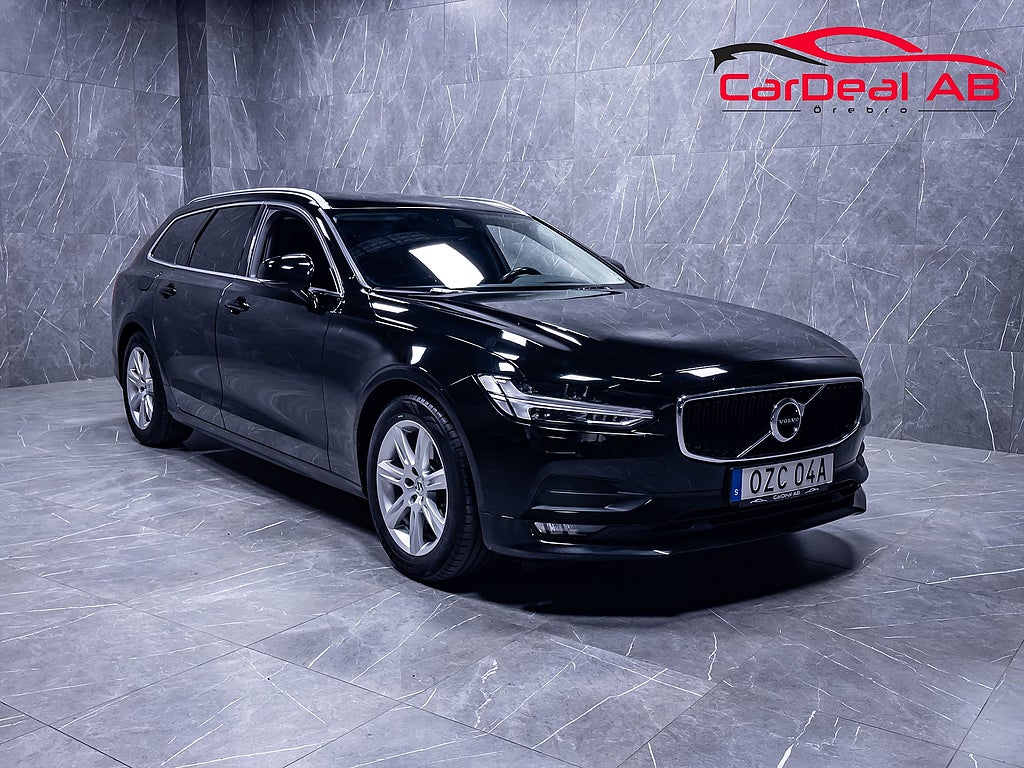 Volvo V90 D4 Momentum Ad. Värmare Läder BLIS Kamera CarPlay Drag