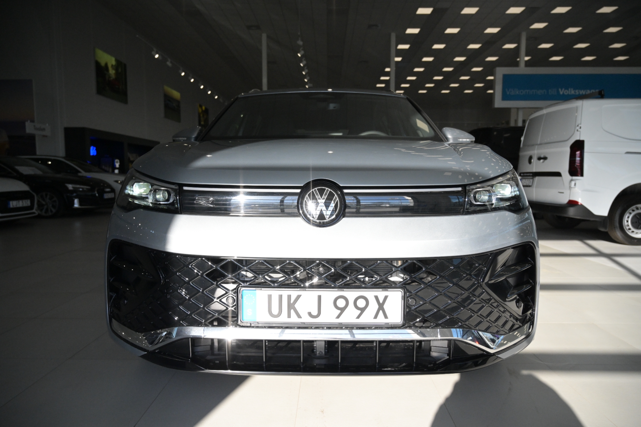 Volkswagen Tiguan eHybrid R-Line SWE 2026, bild 3/10