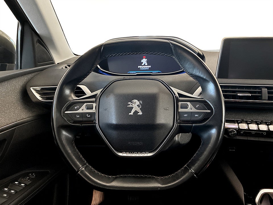 Bild på Peugeot 3008 Active 1.2 PT 130hk DRAG BACKSENSORER