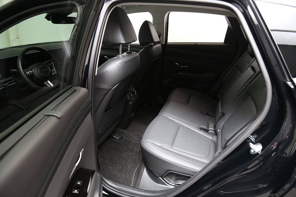 Hyundai Tucson Plug-in hybrid 4WD Advanced | HUD Kamera Navi fd. demo 2025