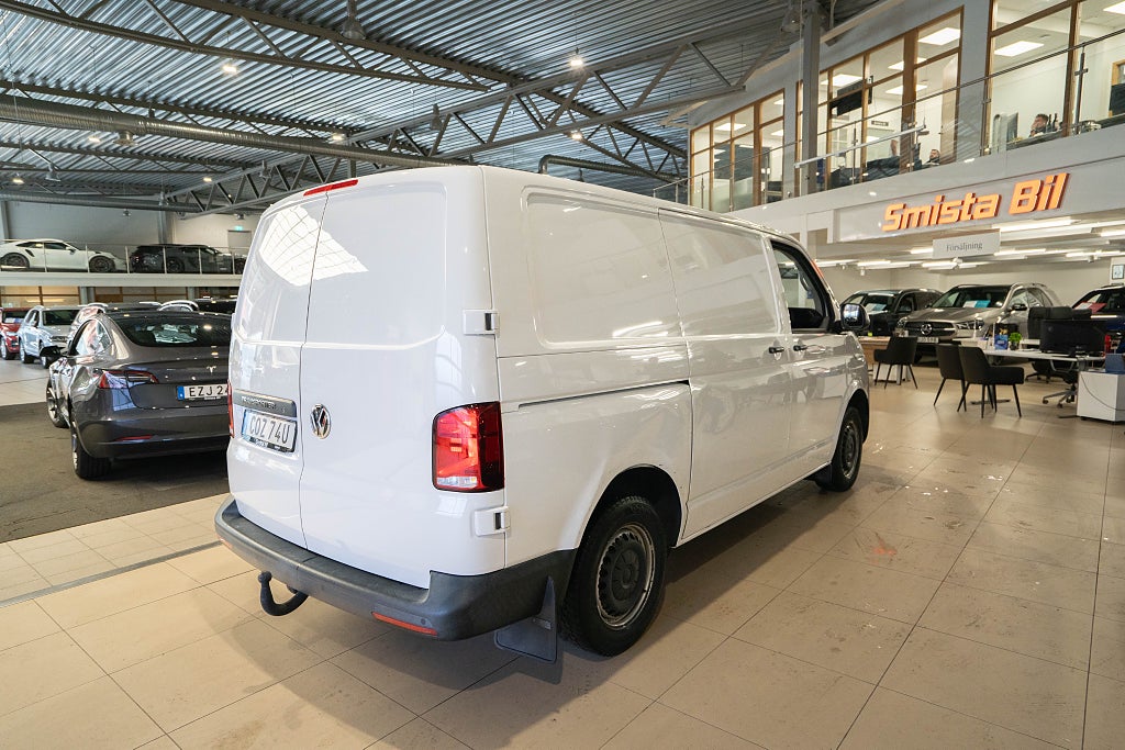 Volkswagen Transporter T30 TDI D-VÄRMARE DRAG CARPLAY MOMS 1-ÄGARE