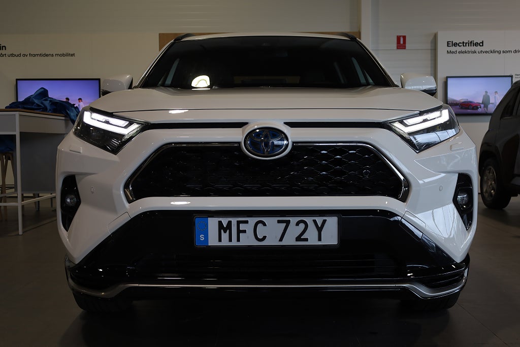 Toyota RAV4 Plug-in Hybrid 306hk AWD / X-Edition / Drag / Kamera 2022