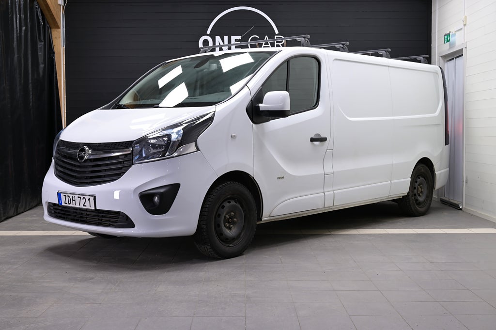 Opel Vivaro 1.6 CDTI BIturbo MOMS Lång Nyservad D-Värm 125hk