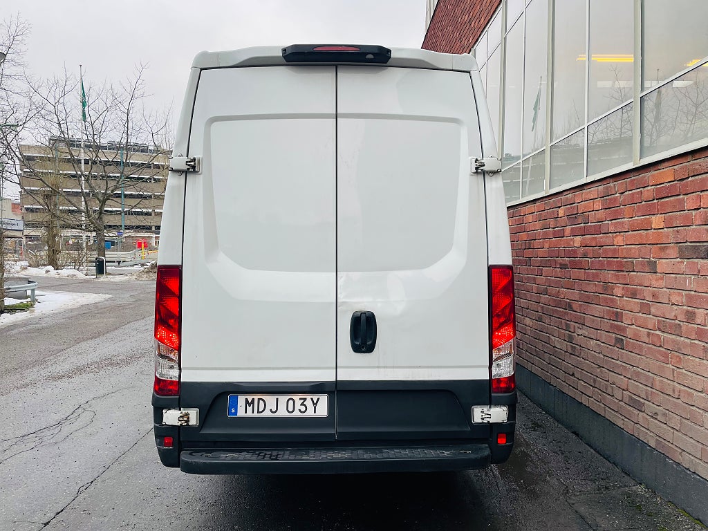 Iveco Daily 2023 - miniatyr 4