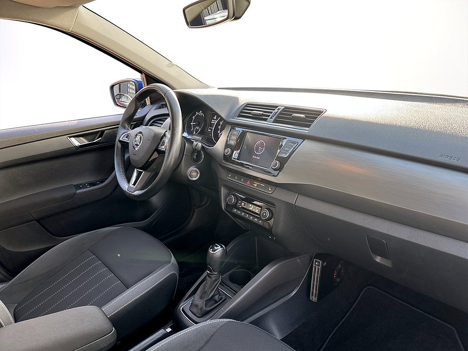 Bild på Skoda Fabia Kombi 1.0 TSI 110hk Aut BACKSENSORER