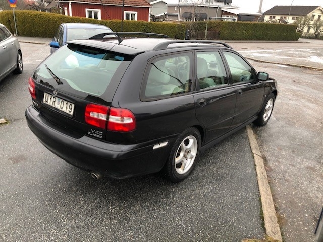 Volvo V40 1.8 122hk / klima / Svensksåld 2004, bild 7/35