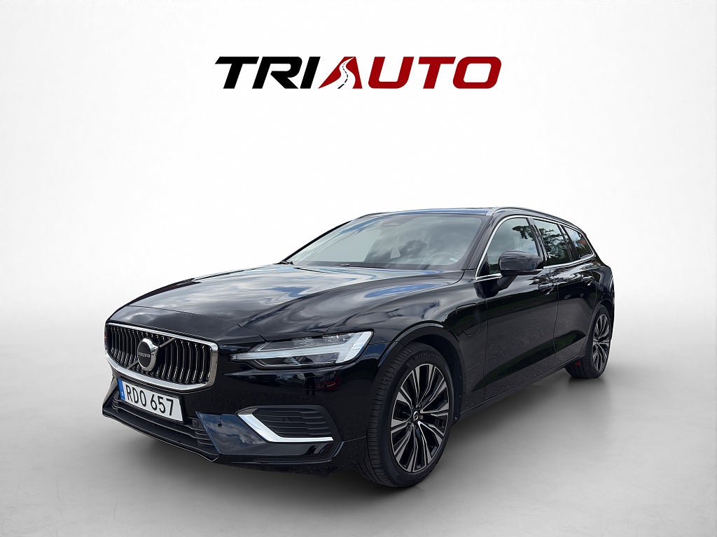 Volvo V60 Recharge T6 AWD Core Edition MOMS Drag Navi CarPlay