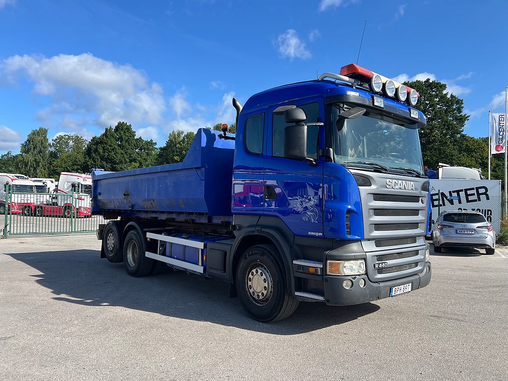 Scania R440 6x2*4 Hiab Lastväxlare inkl Flak, Euro 5