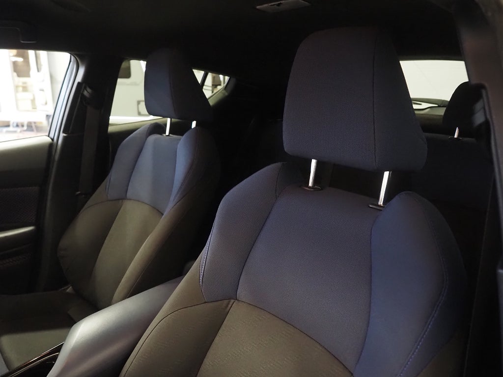 Toyota C-HR Hybrid 122hk CVT Style | Backkamera | 2017