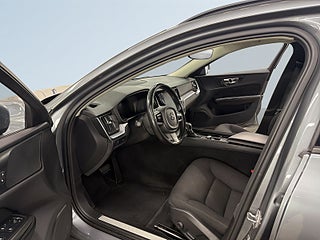 Volvo V60 D4 Momentum S&V-hjul/Kamera/Carplay/Dvärm/A.d Fart