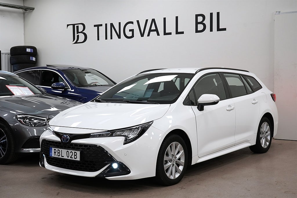 Toyota Corolla 1.8 HYBRID e-CVT 1-ÄGARE APPLE CARPLAY PDC B-KAMERA