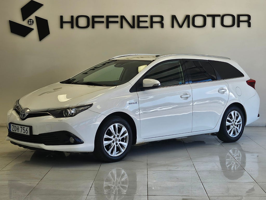 Toyota Auris Touring Sports Hybrid e-CVT Active Bkamera PDC BTooth 