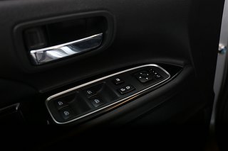 SUV Mitsubishi Outlander 10 av 15