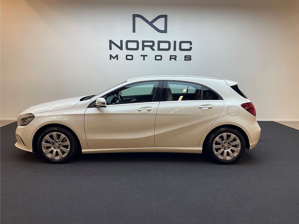 Mercedes-Benz A 180 5dr 122HK/V-hjul/Backkamera/1 tidigare ägare
