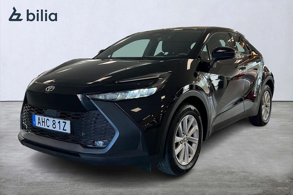 Toyota C-HR 2,0 Laddhybrid Active Värmare Moms