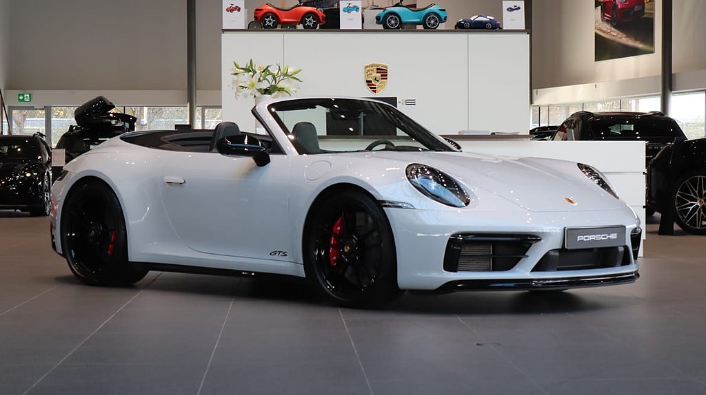 Porsche 911 Carrera GTS Cabriolet
