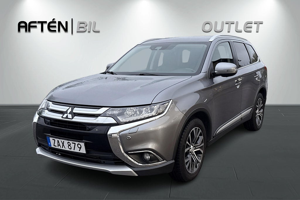 Mitsubishi Outlander 2.2 Di-D 4WD Business 7-Sits Värmar 360°-kam Drag Skinn