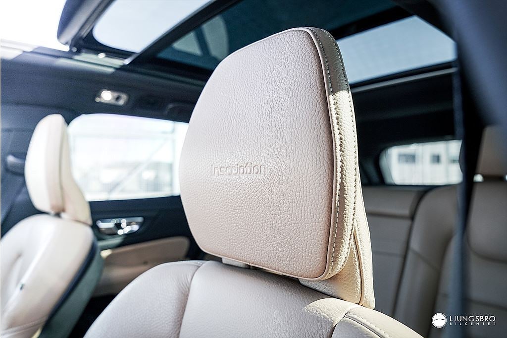 Volvo V60 D4 Inscription 190hk / Brun Läder / Pano / B-Kamera