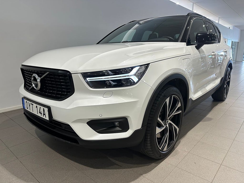 Volvo XC40 Recharge T4 R-Design/ Dragkrok/ panoramatak/ 3...