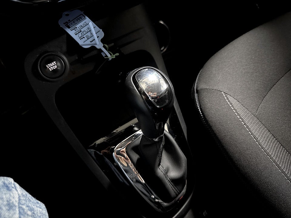 Bild på Renault Captur 1.2 TCe EDC 120hk Aut DRAGKROK BACKKAMERA GPS