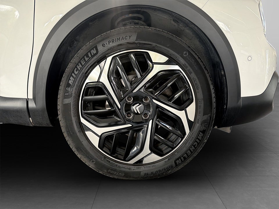 Bild på Citroën C4-X Shine 1.2 PT 130hk Aut B-KAMERA NAVI