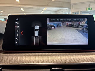 BMW 520d xDrive Touring M Sport Backkamera Rattvärme – bild 17