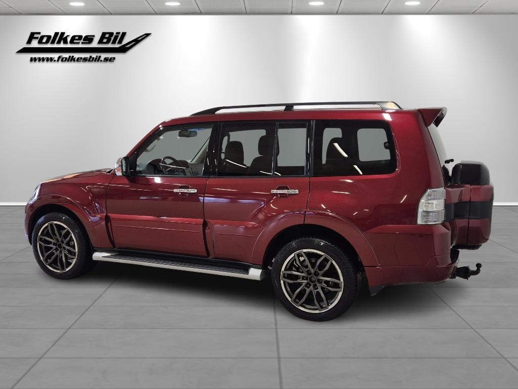 Mitsubishi Pajero 2016, bild 5/10