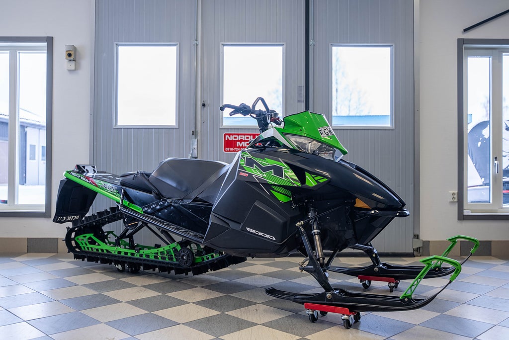 Arctic Cat M 6000 