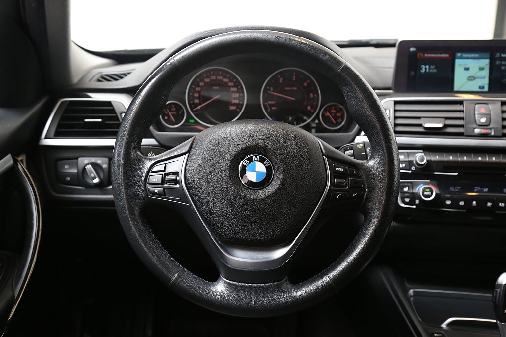 BMW 320D xDrive 190hk Sport line Aut Touring Drag | Navi |