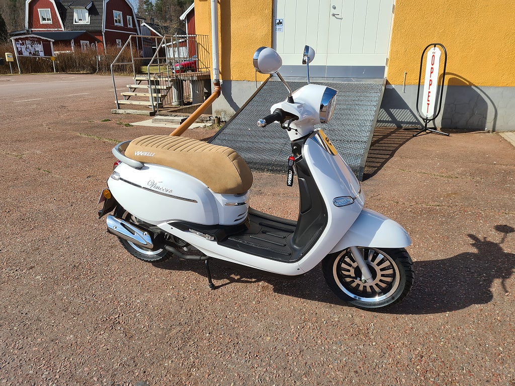 Viarelli VINCERO RETRO EU MOPED ()