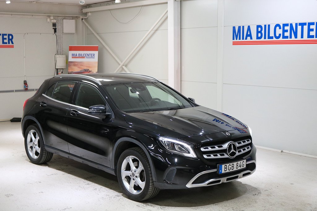 Mercedes-Benz GLA 220 4MATIC 4WD 7G-DCT Lågmil  