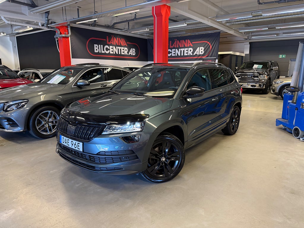 Skoda Karoq 2.0 TSI 4x4 Drag Kamera Värmare CANTON Ny servad SoV