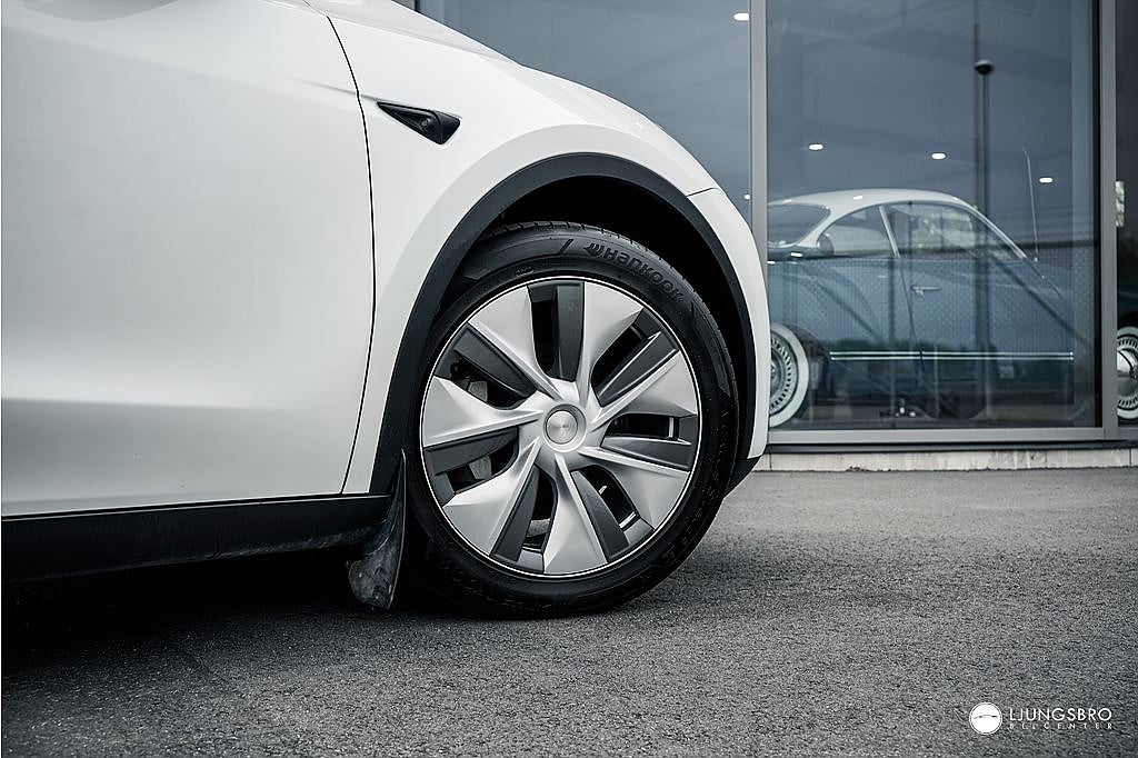Tesla Model Y Long Range AWD 514hk / Drag / Full Autopilot
