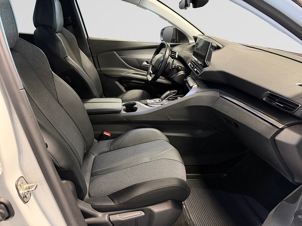 Peugeot 3008 HYBRID 224hk Aut Dragkrok Farthållare Helljusassistent bild 15