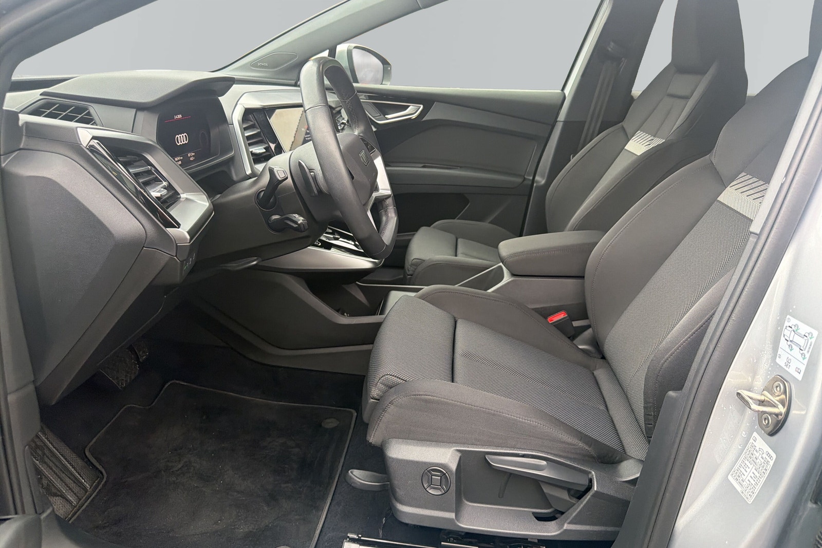 Audi Q4 E-Tron Q4 40 e-tron Comfort, Sport Edition 2023 - miniatyr 9