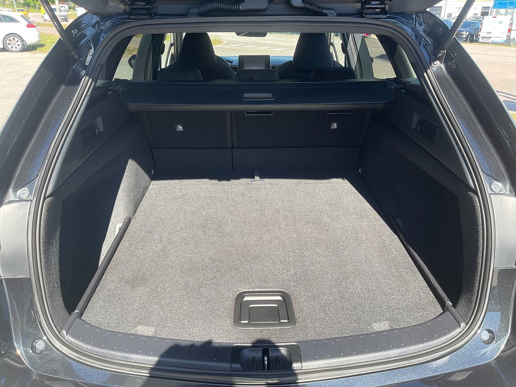 Suzuki Swace Hybrid 1.8 VVT-i E-CVT 122 hk ENDAST 2323 mil
