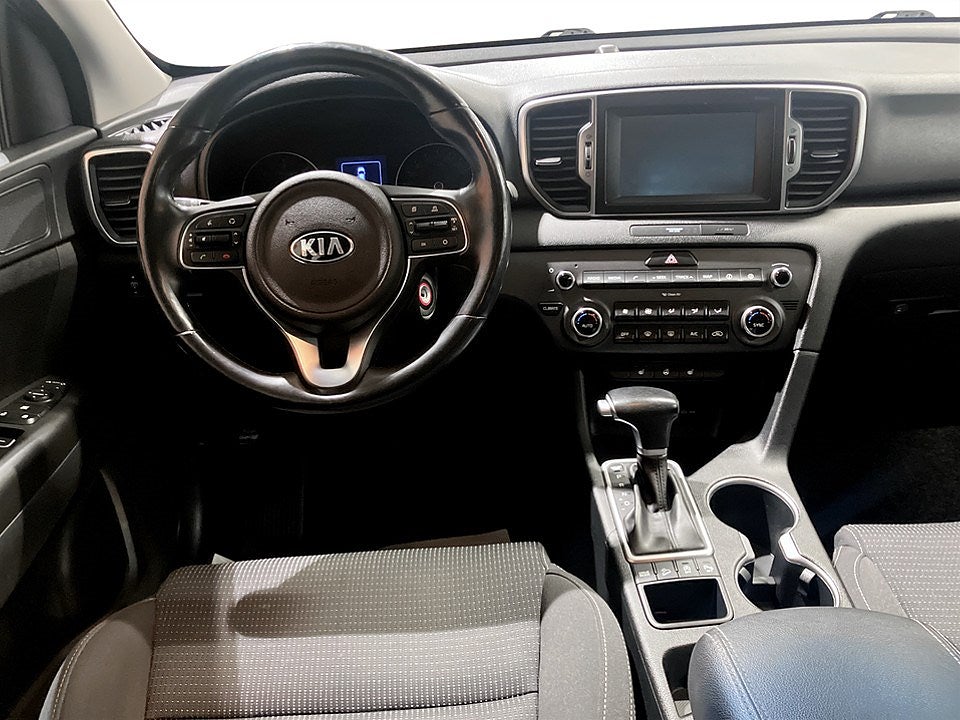 Bild på Kia Sportage Komfort 1.7 CRDi 141hk Aut - B-KAMERA, RATTVÄRME