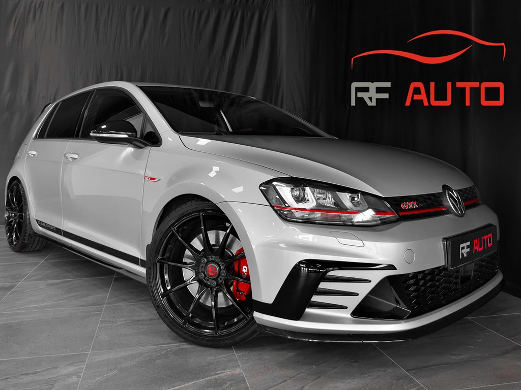 Volkswagen Golf GTI Clubsport 40th Anniversary Dynaudio