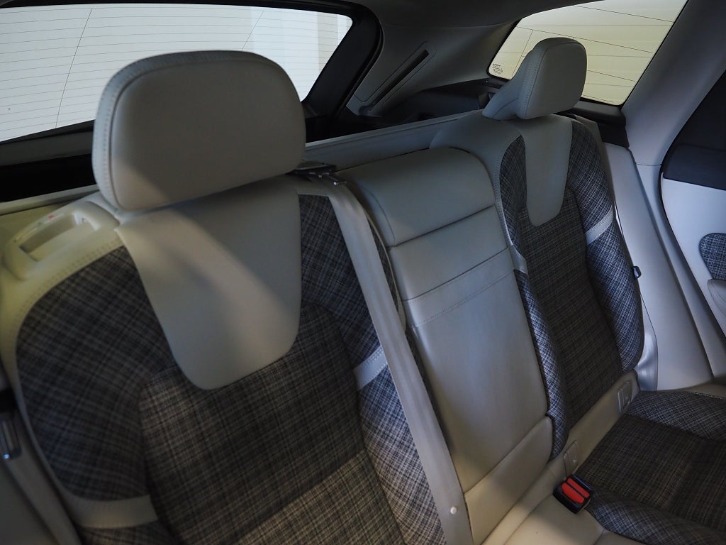 Volvo XC60 B4 AWD Geartronic Momentum 360° Pano Drag Navi Värm 2020