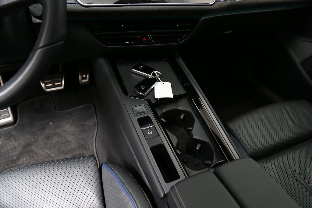 Volkswagen Passat Sportscombi eHybrid 1,5 TSI R-Line Drag 2024