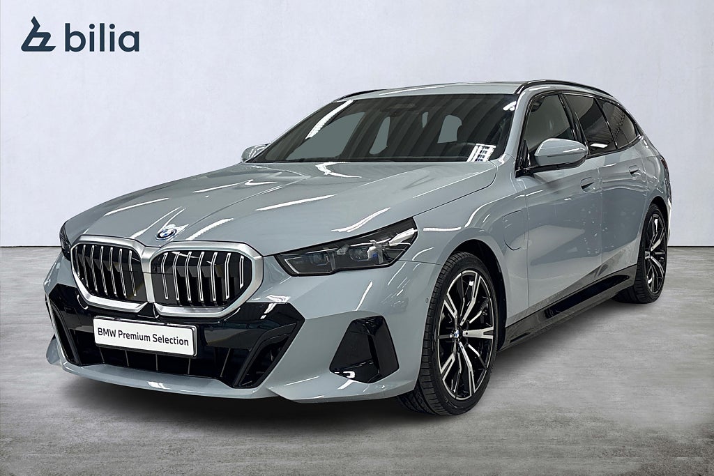 BMW 530e xDrive Touring M-Sport| H&K | Drag | Aktiv farth. | 360