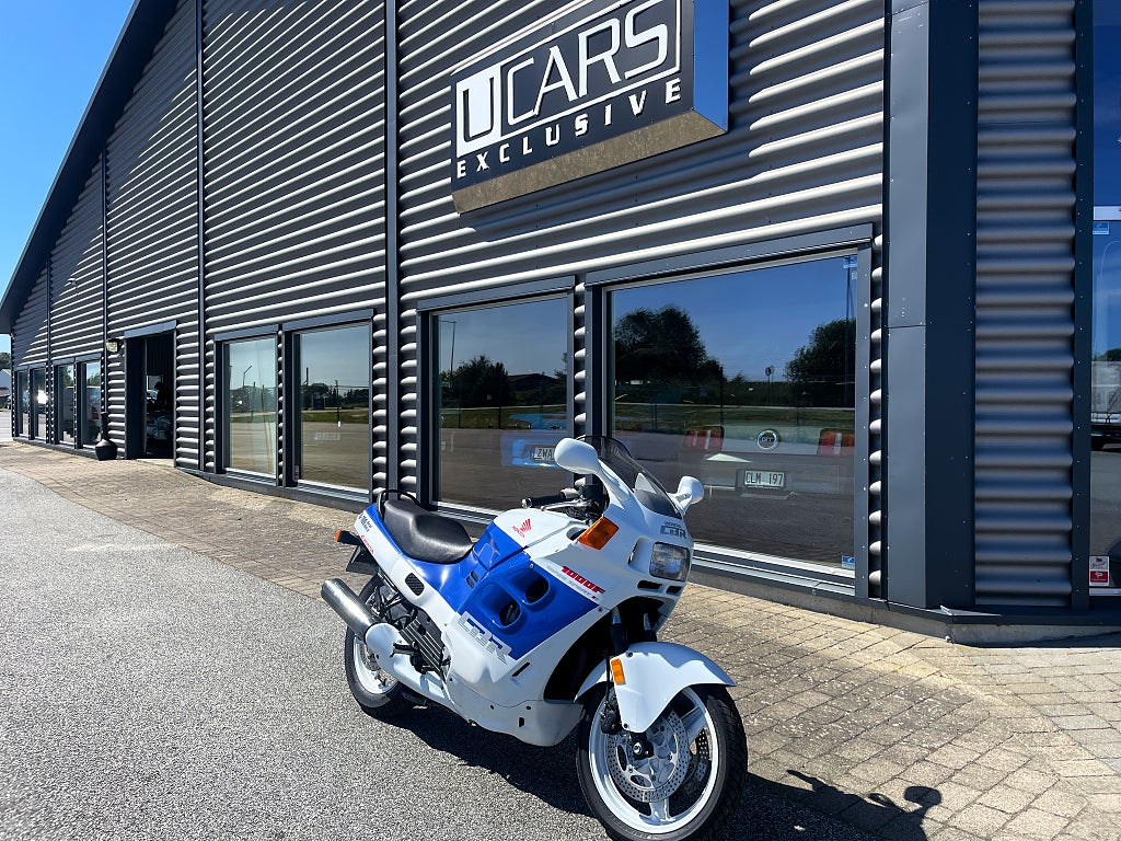 Honda Honda Cbr1000F Sc21 