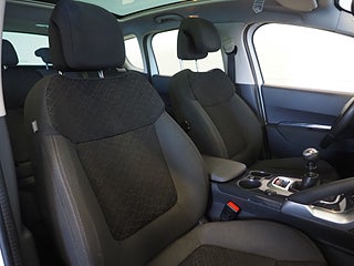 Kombi Peugeot 3008 9 av 20