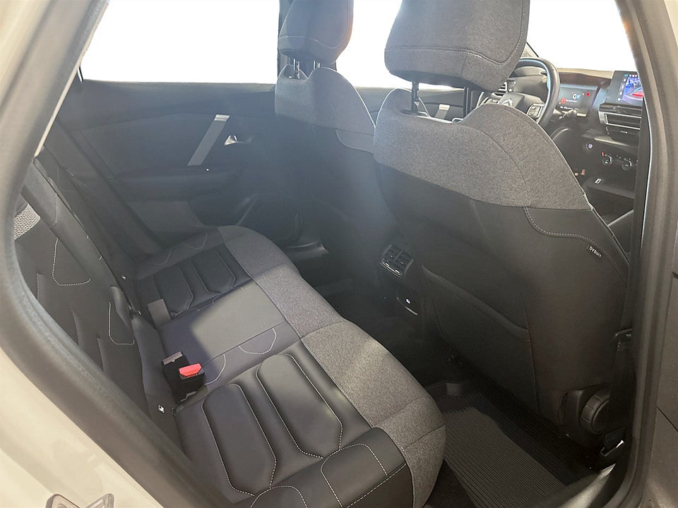 Bild på Citroen C4 Shine 1.2 PT 130hk Aut B-KAMERA CARPLAY